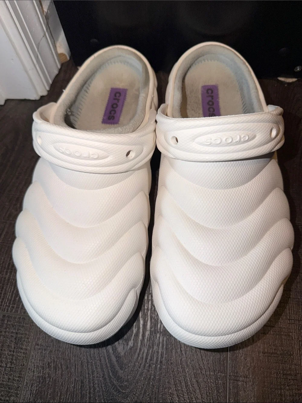 CROCS Mens Size 11 Classic Lined Overpuff Clog